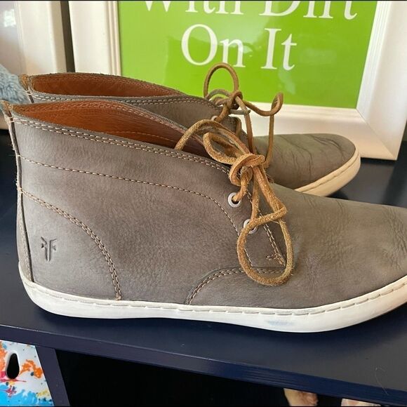 Frye leather Norfolk chukkas. Men’s 10.5 main image 10